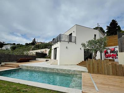 Maison - 135 m² - 5 pièces