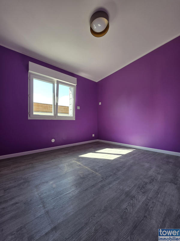 Maison - 92 m² - 5 pièces