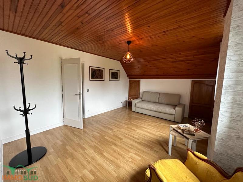 Pavillon - 127 m² - 8 pièces