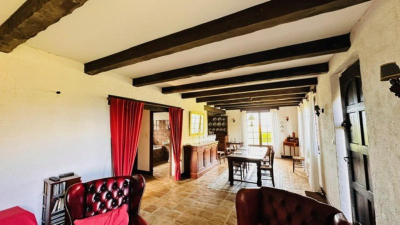 Maison - 105 m² - 5 pièces