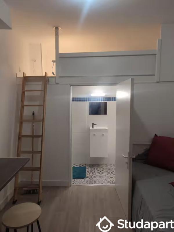 Appartement - 15 m² - 1 pièce