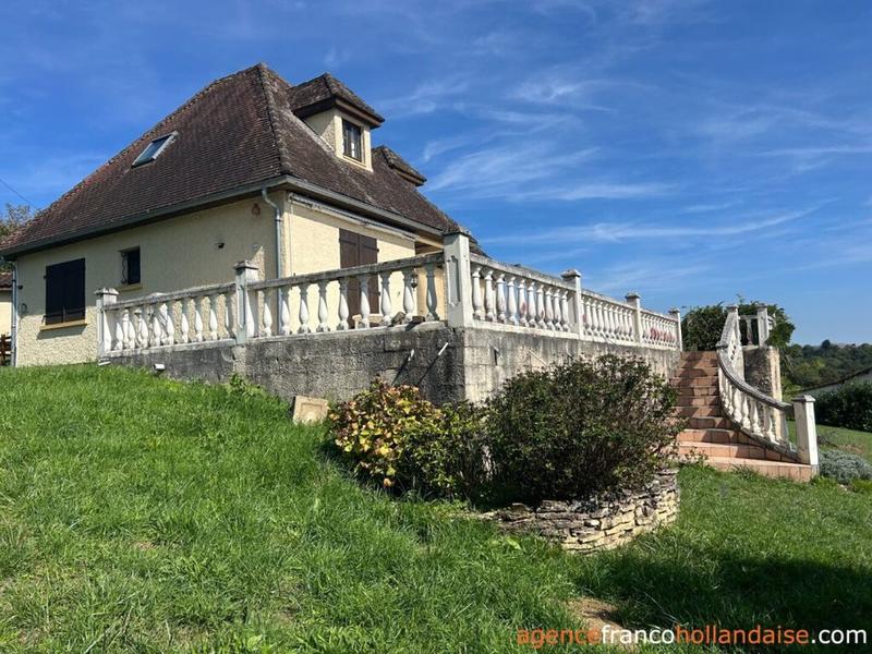 Maison - 101 m² - 6 pièces