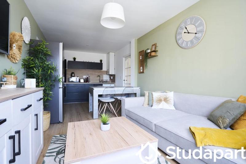 Chambre - 13 m² - 1 pièce