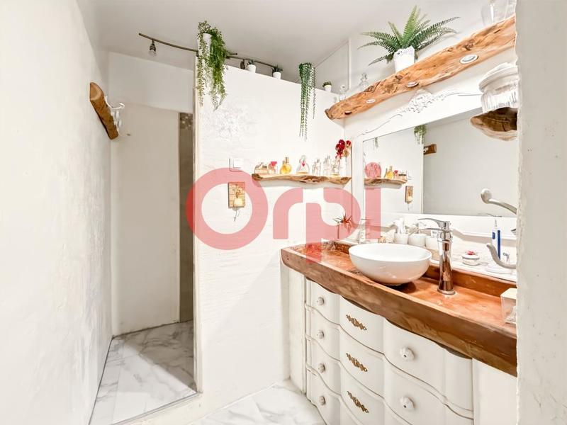 Appartement - 84 m² - 3 pièces