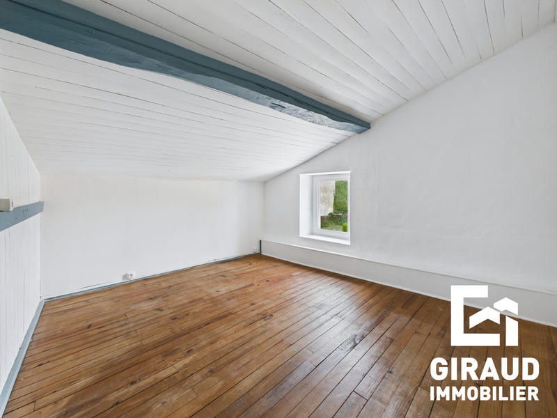 Maison ancienne - 312 m² - 8 pièces