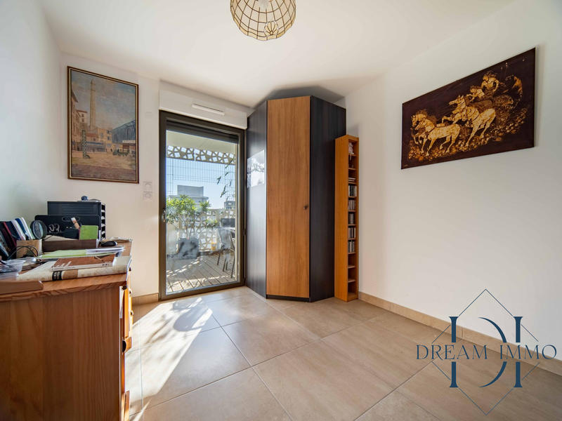 Appartement - 105 m² - 4 pièces