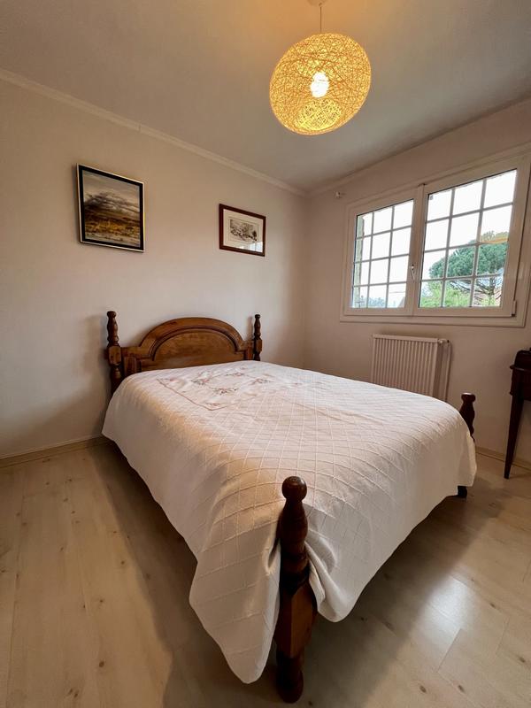 Maison traditionnelle - 175 m² - 8 pièces