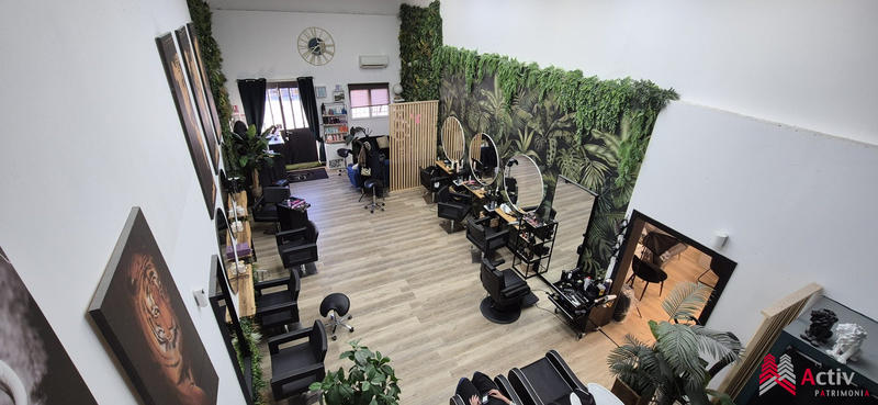 Local commercial - 117 m²