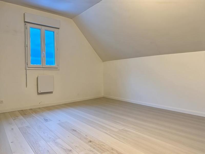 Maison - 104 m² - 6 pièces