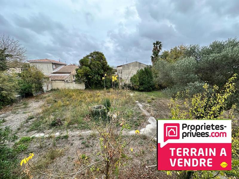 Terrain constructible - 786 m²