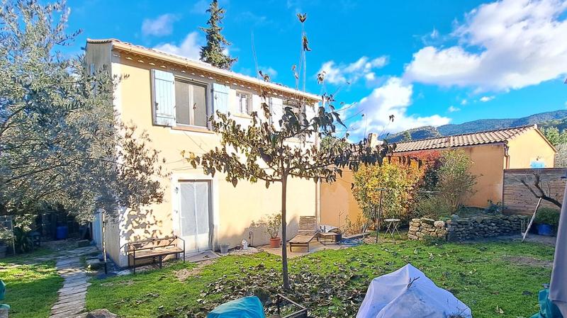 Maison - 95 m² - 5 pièces