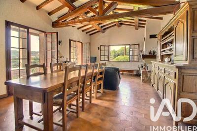 Maison - 130 m² - 5 pièces