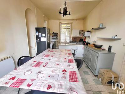 Maison - 180 m² - 5 pièces