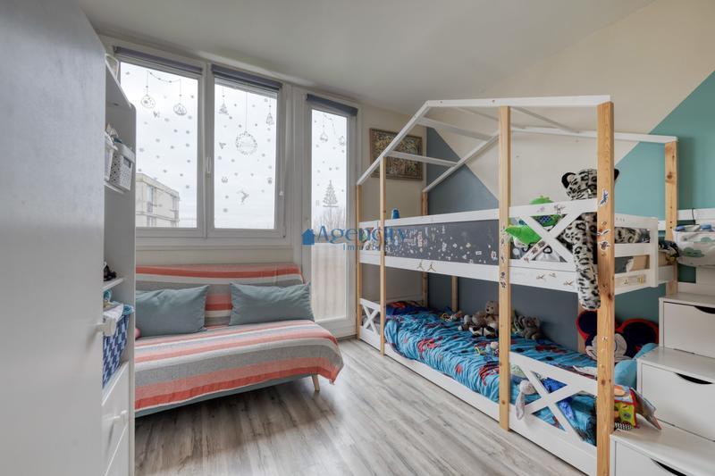 Appartement - 64 m² - 4 pièces