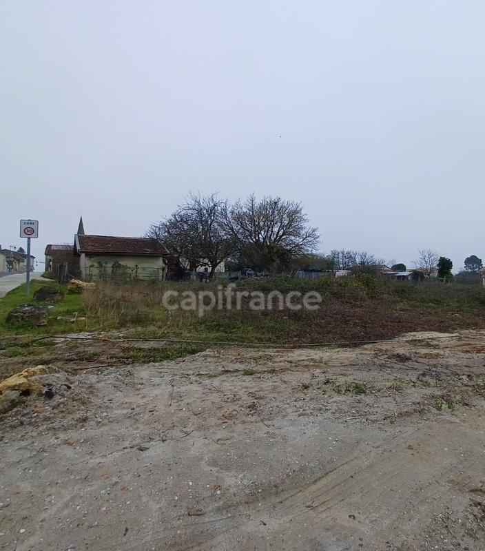 Terrain constructible - 716 m²
