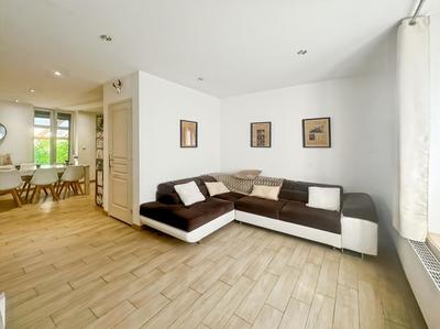 Maison - 83 m² - 5 pièces