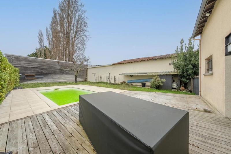 Maison - 157 m² - 7 pièces