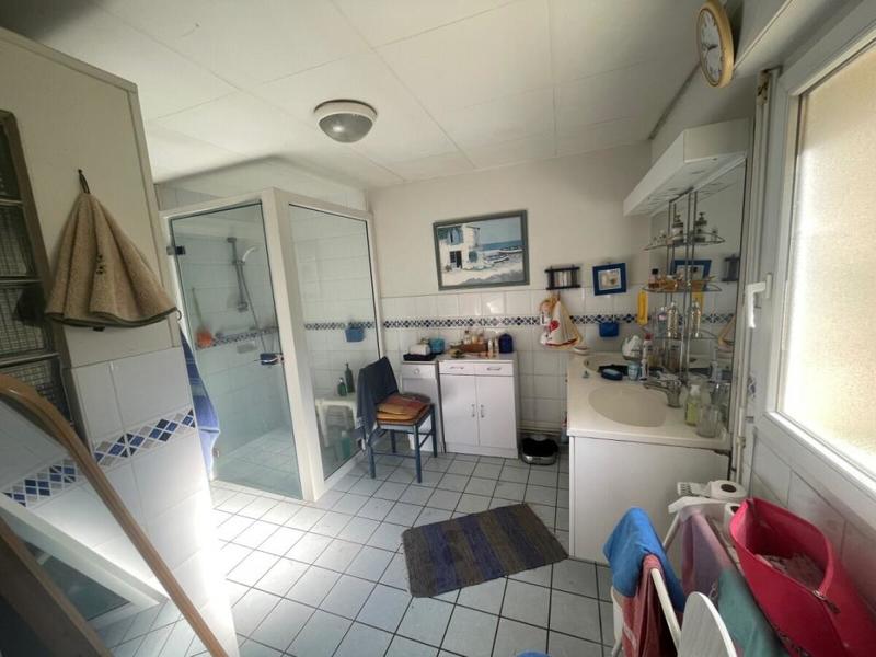 Maison - 210 m² - 12 pièces