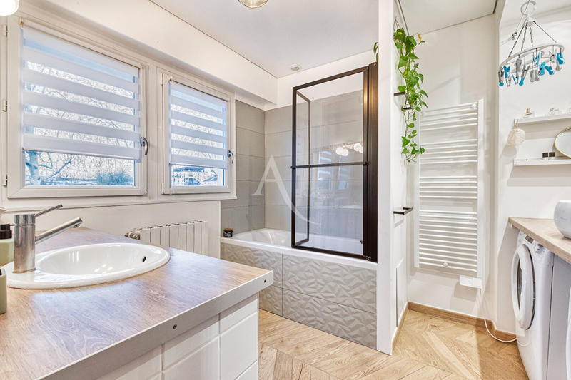 Maison - 145 m² - 6 pièces