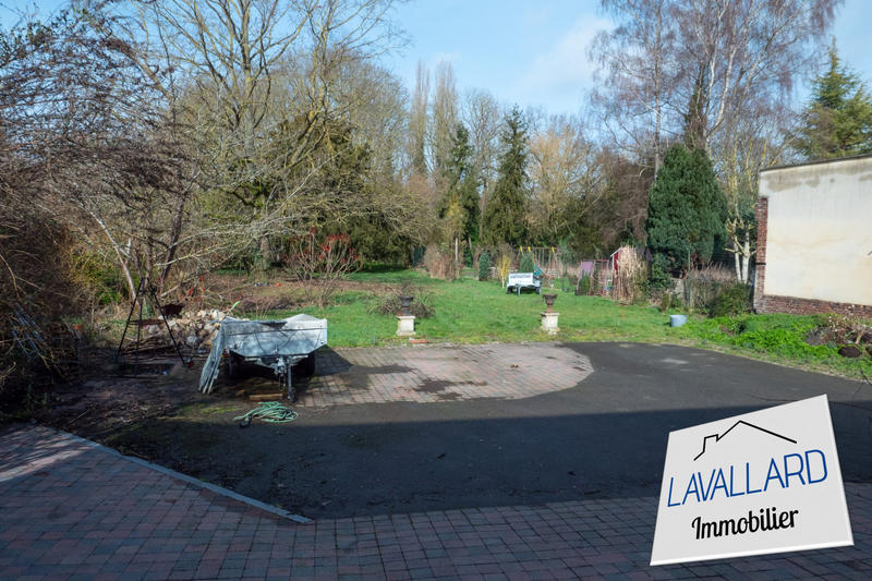 Maison - 205 m² - 9 pièces