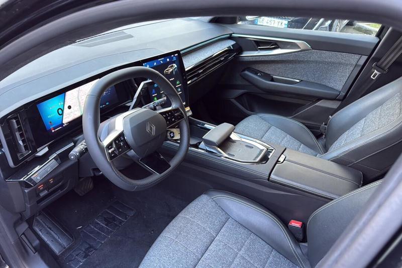 Renault Espace VI E-Tech full hybrid 200 Gsr2 Techno