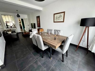 Maison de ville - 130 m² - 6 pièces