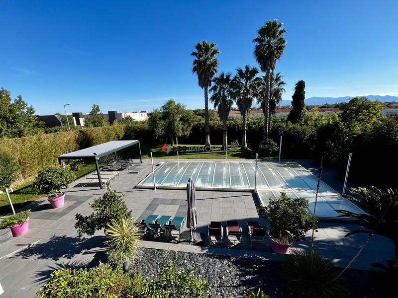 Maison contemporaine - 218 m² - 6 pièces