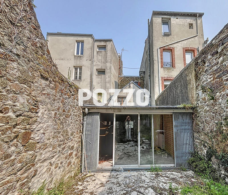 Immeuble - 100 m² - 4 pièces