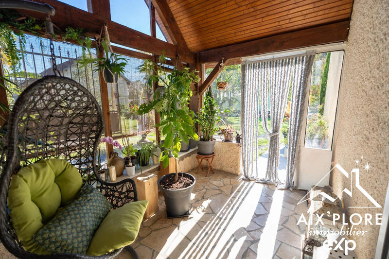 Maison - 185 m² - 5 pièces