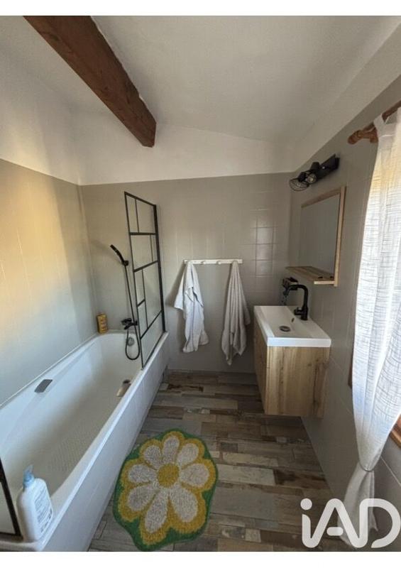 Maison - 225 m² - 8 pièces