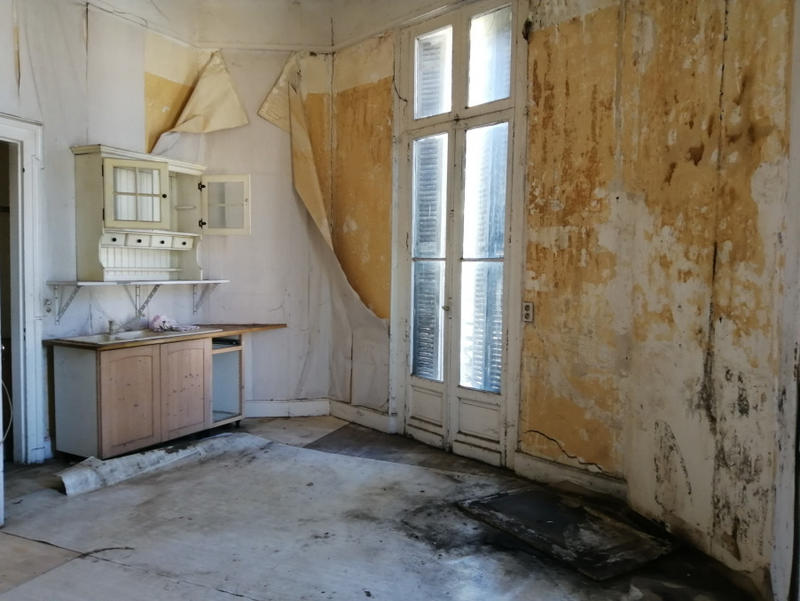 Maison - 350 m² - 11 pièces