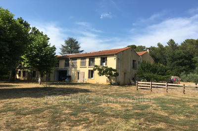Bastide - 790 m² - 24 pièces