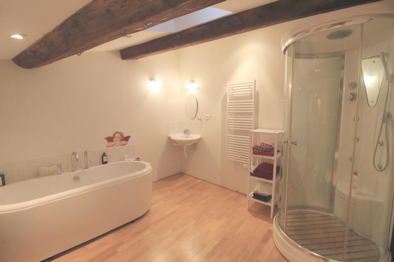 Maison ancienne - 240 m² - 10 pièces