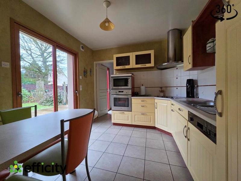 Pavillon - 150 m² - 7 pièces