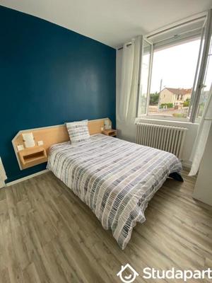 Chambre - 9 m² - 1 pièce