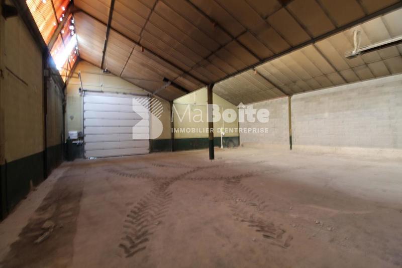 Entrepôt - 230 m²