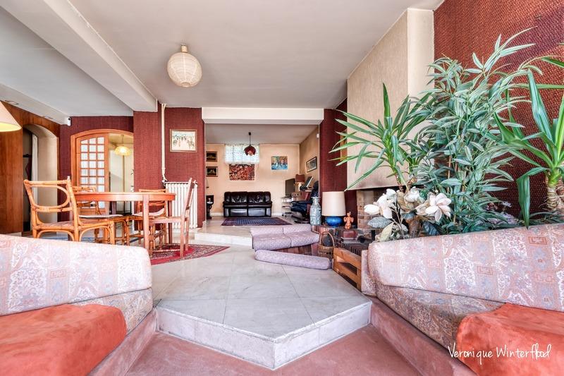 Demeure - 231 m² - 8 pièces