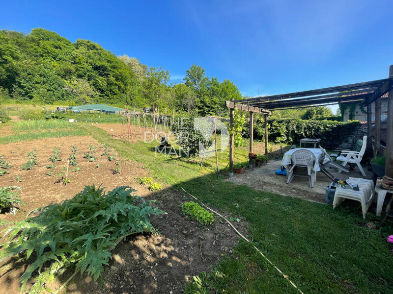 Maison - 198 m² - 6 pièces