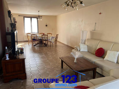 Maison - 180 m² - 8 pièces
