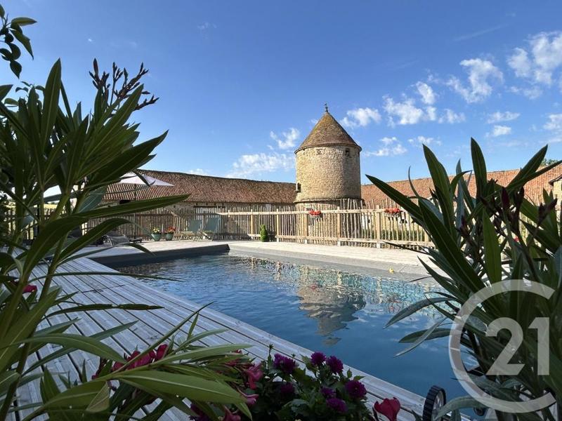 Corps de ferme - 468 m² - 12 pièces