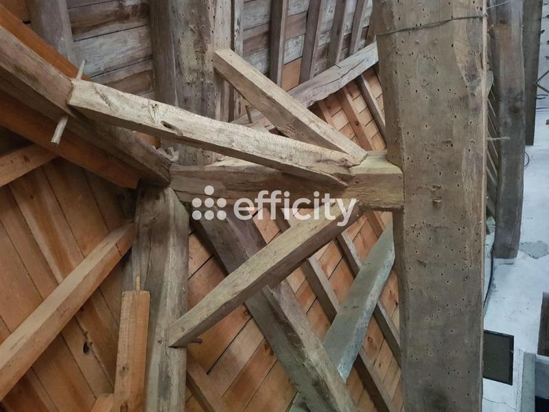 Maison - 230 m² - 5 pièces