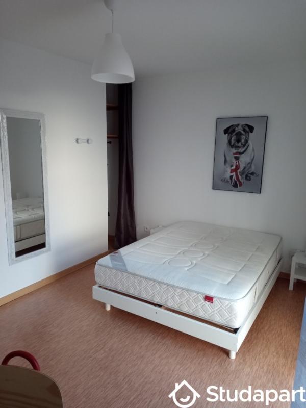 Chambre - 13 m² - 1 pièce