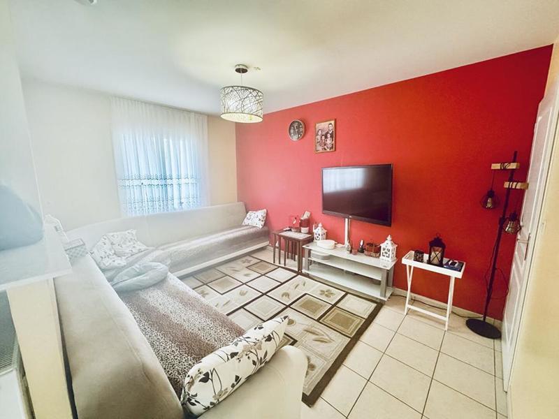 Maison - 198 m² - 8 pièces