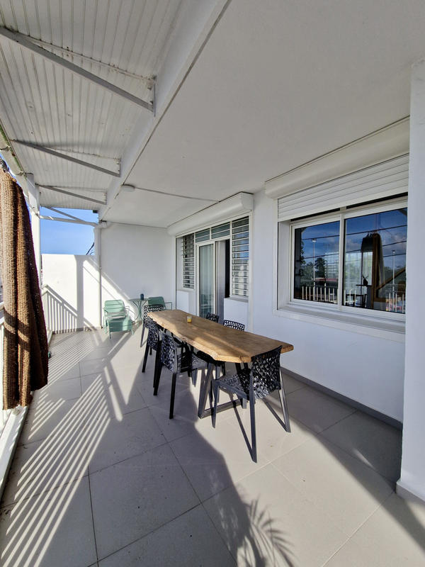 Appartement - 89 m² - 2 pièces