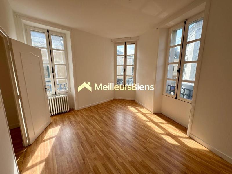 Immeuble - 160 m² - 6 pièces