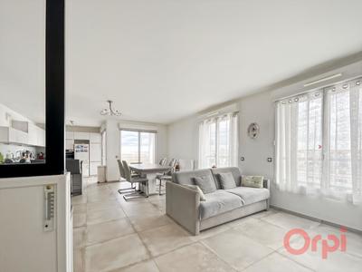 Appartement - 90 m² - 3 pièces