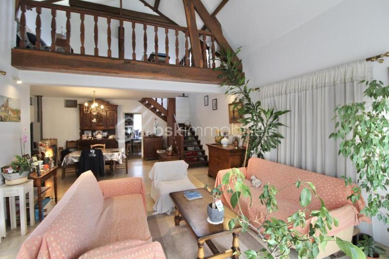 Maison - 152 m² - 8 pièces