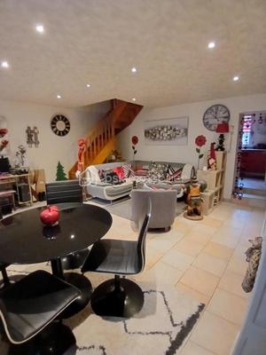 Maison de ville - 85 m² - 6 pièces