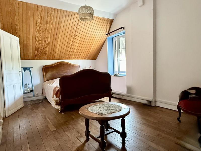 Maison - 145 m² - 6 pièces