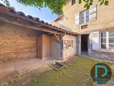 Maison - 165 m² - 165 pièces